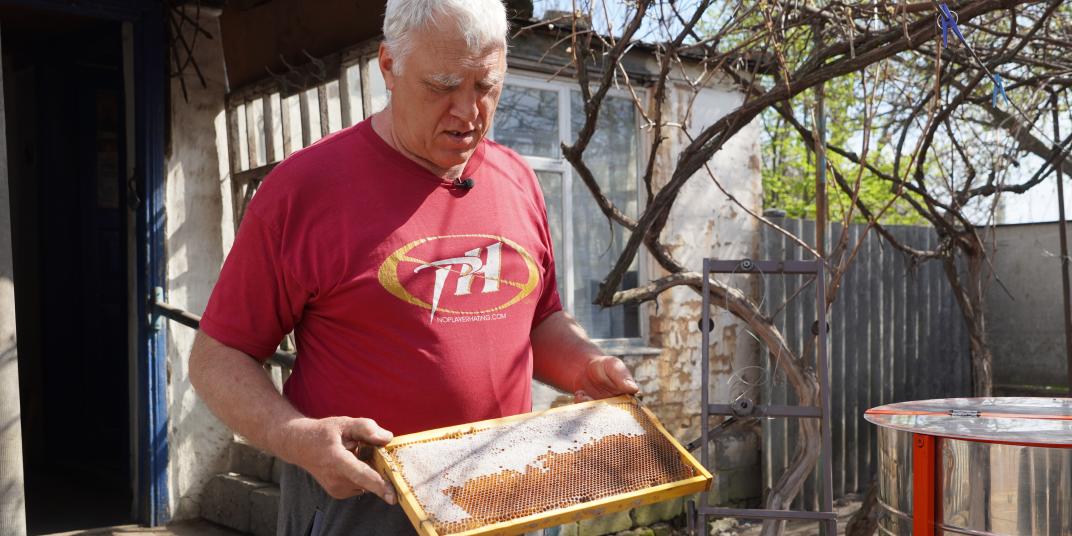 Євгеній та його пасіка